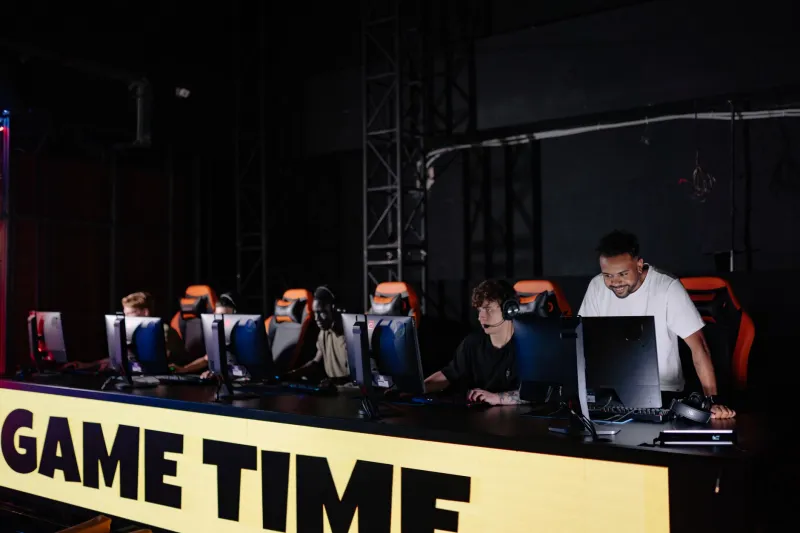 Breaking the Meta: How Unconventional Players Are Flipping Competitive Gaming Upside Down